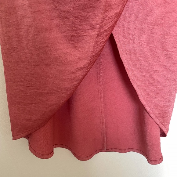 Express Dress - Picture 2 of 4